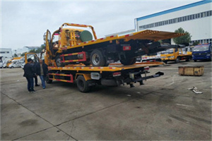 扬中同城汽车补胎